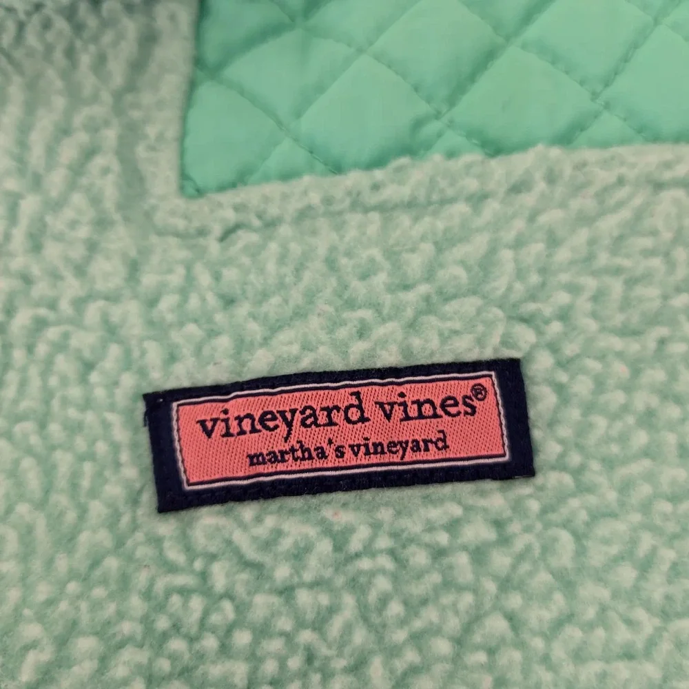 Vineyard Vines good overall